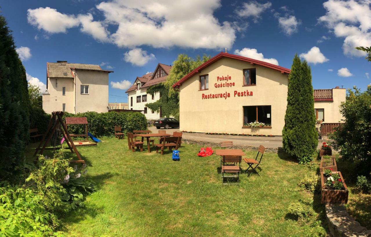 Pokoje Goscinne & Restauracja Pestka Choczewo Luaran gambar