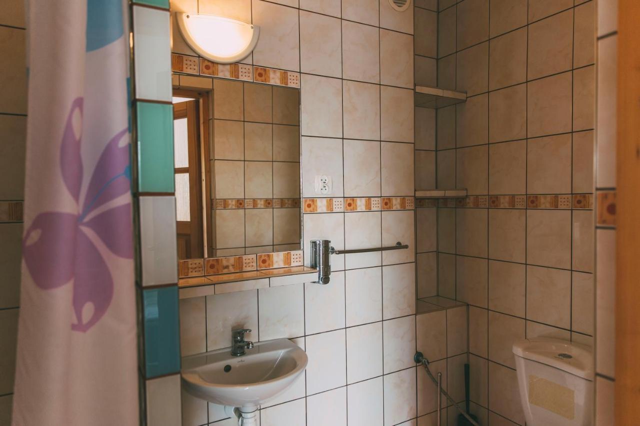 Pokoje Goscinne & Restauracja Pestka Choczewo Luaran gambar