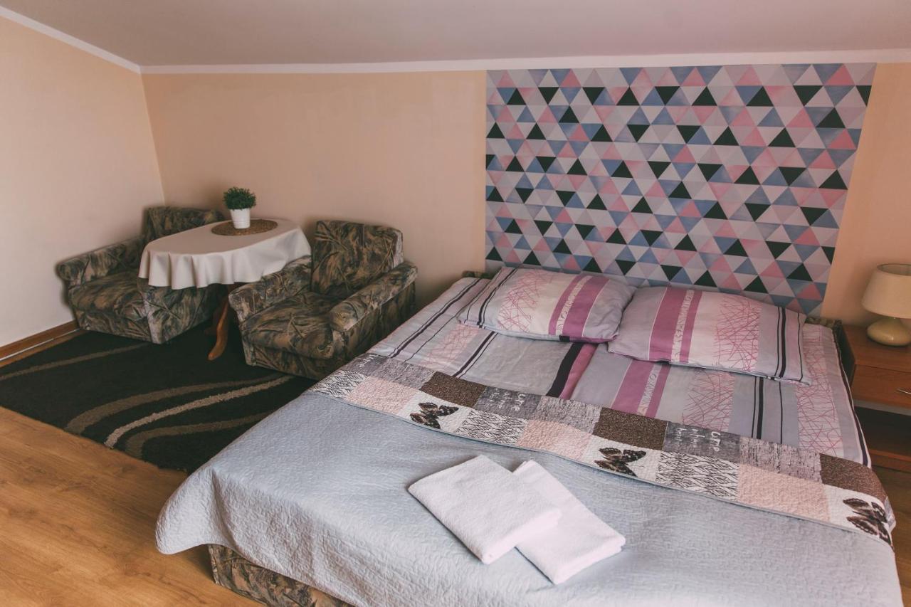 Pokoje Goscinne & Restauracja Pestka Choczewo Luaran gambar